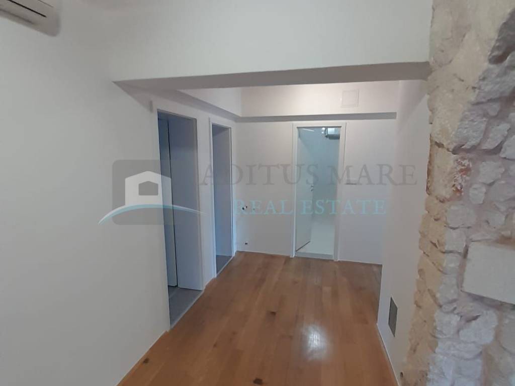 Flat in a building, Sale, Vodice, Srima