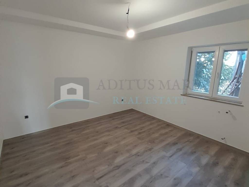 Flat in a building, Sale, Vodice, Srima