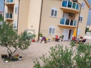 House with apartments, Sale, Vodice, Vodice