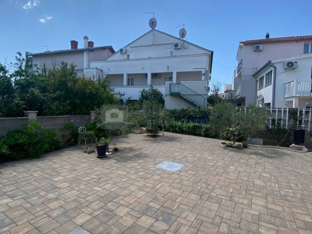 House with apartments, Sale, Vodice, Vodice