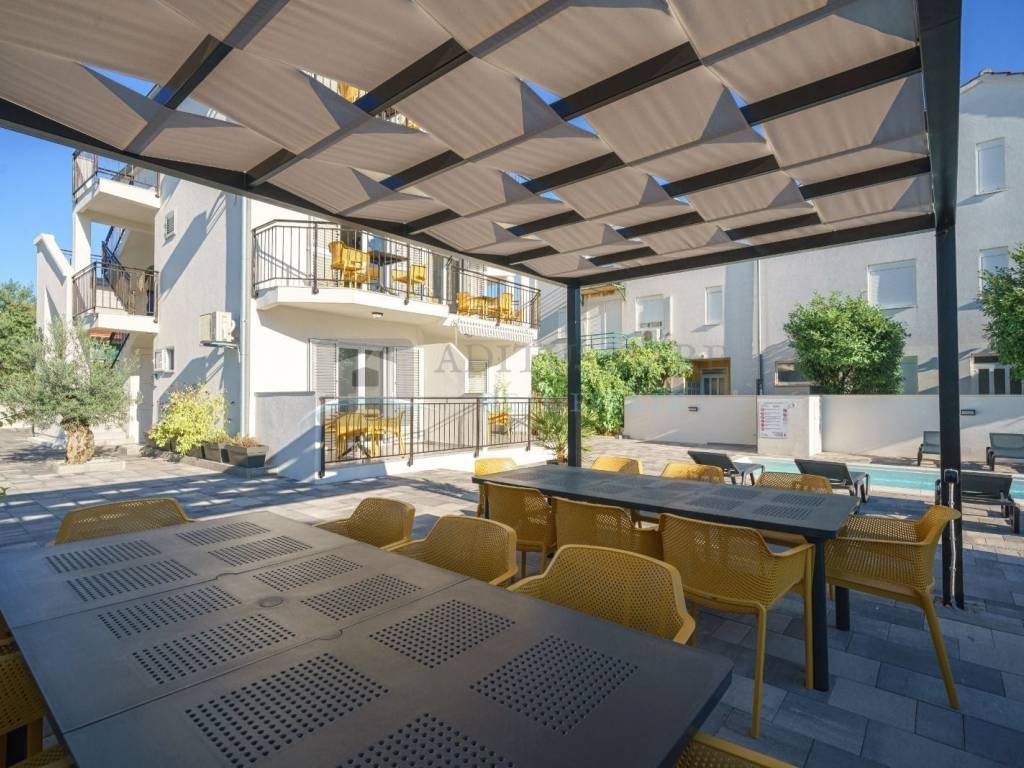 House with apartments, Sale, Vodice, Srima