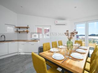 Apartmanska kuca, Prodaja, Vodice, Srima