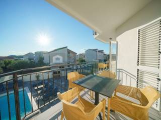 Apartmanska kuca, Prodaja, Vodice, Srima