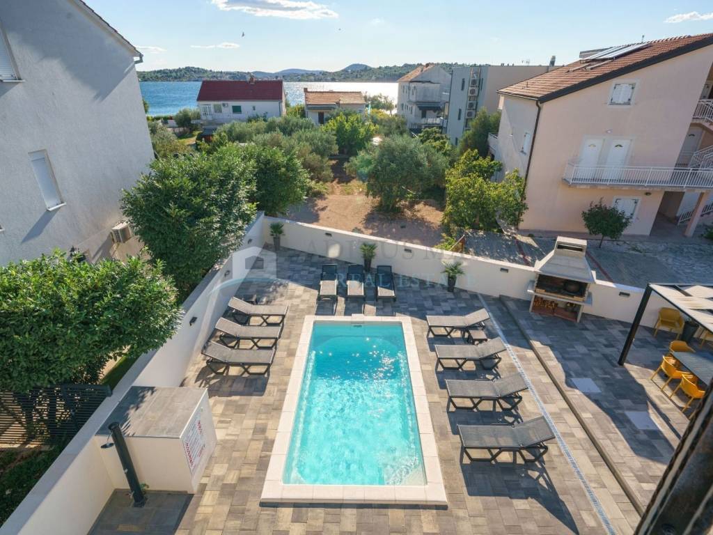 House with apartments, Sale, Vodice, Srima