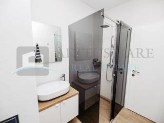 Vila, Prodaja, Vodice, Vodice