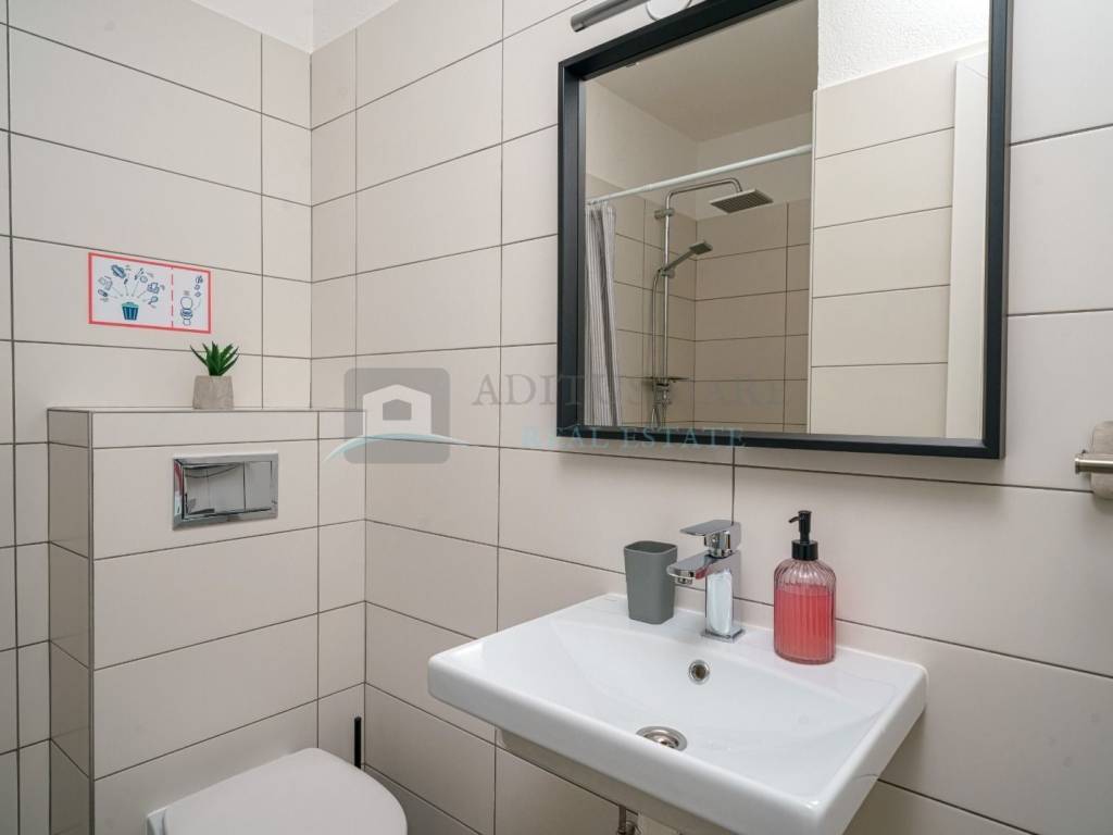 House with apartments, Sale, Vodice, Srima