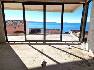 Apartment by the sea, Sale, Okrug, Okrug Gornji