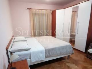 Flat in a house, Rent, Split, Split