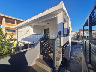 House by the sea, Sale, Vir, Vir
