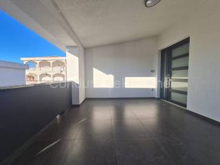 House by the sea, Sale, Vir, Vir