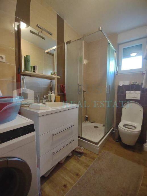 Flat in a building, Sale, Šibenik - Okolica, Brodarica