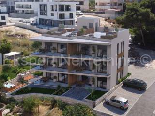 Flat in a new building, Sale, Okrug, Okrug Gornji