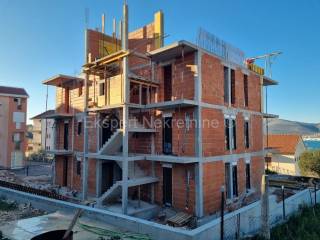 Flat in a new building, Sale, Okrug, Okrug Gornji