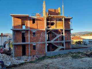 Flat in a new building, Sale, Okrug, Okrug Gornji