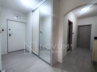 Flat in a building, Sale, Split, Split