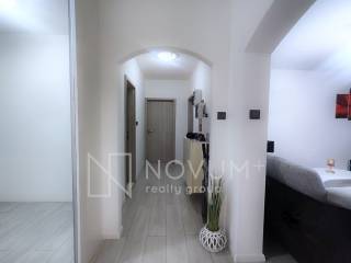 Flat in a building, Sale, Split, Split