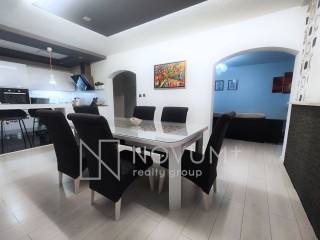 Flat in a building, Sale, Split, Split