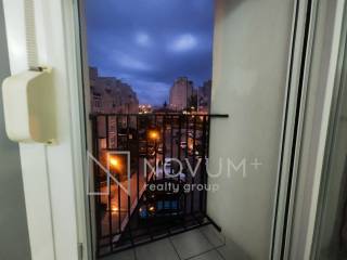 Flat in a building, Sale, Split, Split
