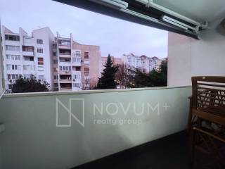 Flat in a building, Sale, Split, Split