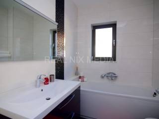Flat in an urban villa, Rent, Zadar, Zadar