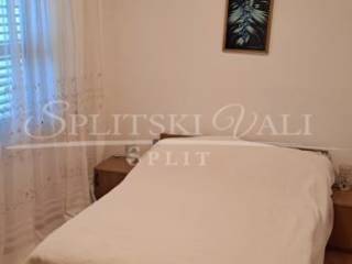 Flat in a house, Sale, Okrug, Okrug Gornji
