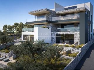 Flat in an urban villa, Sale, Okrug, Okrug Donji