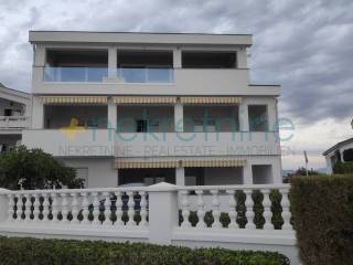 House with apartments, Sale, Vir, Vir