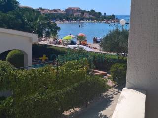 House with apartments, Sale, Vir, Vir