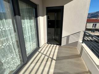 Flat in a new building, Rent, Split, Split