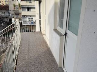 Flat in a house, Sale, Split, Split