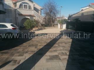 House with apartments, Sale, Vodice, Srima