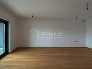 Flat in a building, Sale, Pula, Pula