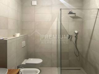 Flat in a building, Sale, Pula, Pula