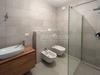 Flat in a building, Sale, Pula, Pula