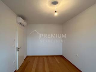 Flat in a building, Sale, Pula, Pula