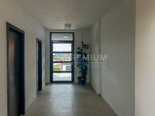 Flat in a building, Sale, Pula, Pula
