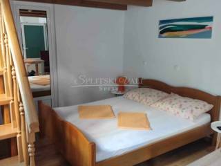 Flat in a building, Sale, Okrug, Okrug Gornji