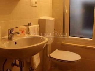 Flat in a building, Sale, Okrug, Okrug Gornji
