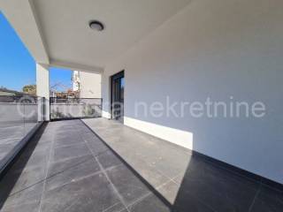 Apartman na moru, Prodaja, Vir, Vir