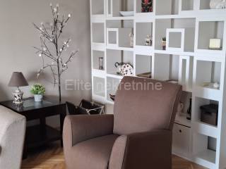Flat in a building, Rent, Rijeka, Zapad