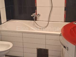 Flat in a building, Rent, Rijeka, Zapad