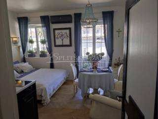 Flat in a building, Sale, Split, Split