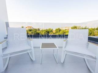 Vila, Prodaja, Nin, Zaton