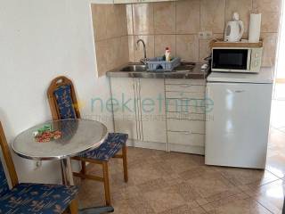 House with apartments, Sale, Vir, Vir