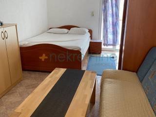 House with apartments, Sale, Vir, Vir