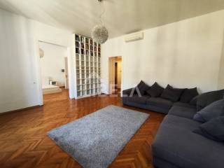 Flat in a building, Sale, Zagreb, Donji Grad
