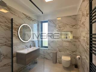 Walk-in shower