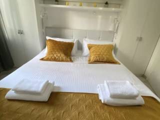 Flat in a building, Sale, Split, Split