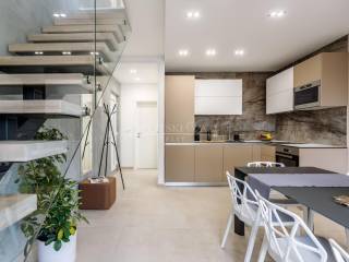 Detached house, Sale, Okrug, Okrug Gornji
