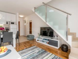 Detached house, Sale, Okrug, Okrug Gornji